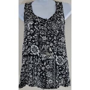Lush Black White Floral Print Button Up Sleeveless Top Medium Lightweight Flowy